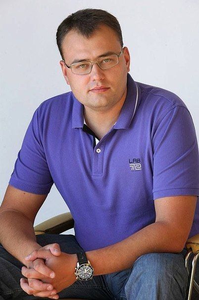 Игорь Дубин