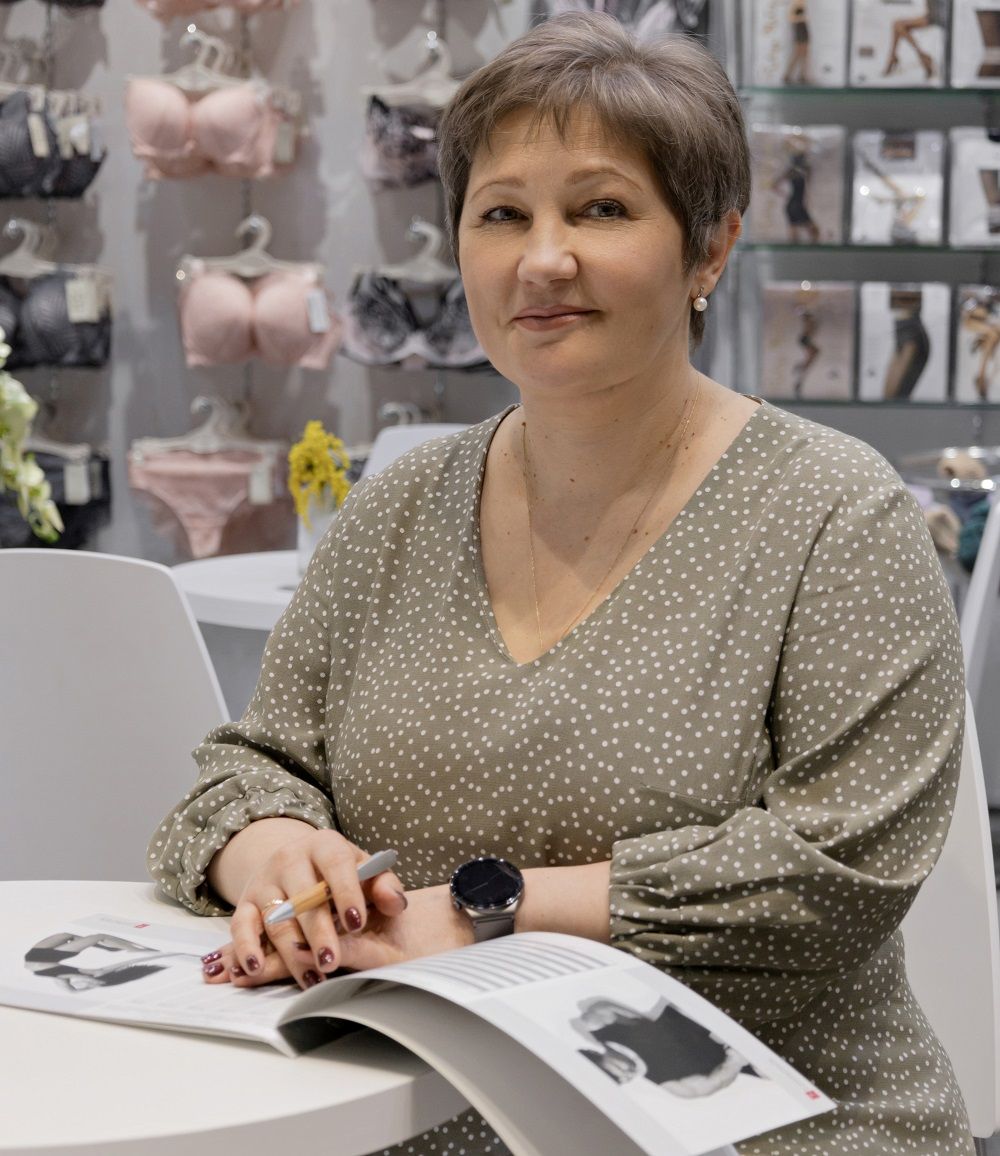 Попова Елена